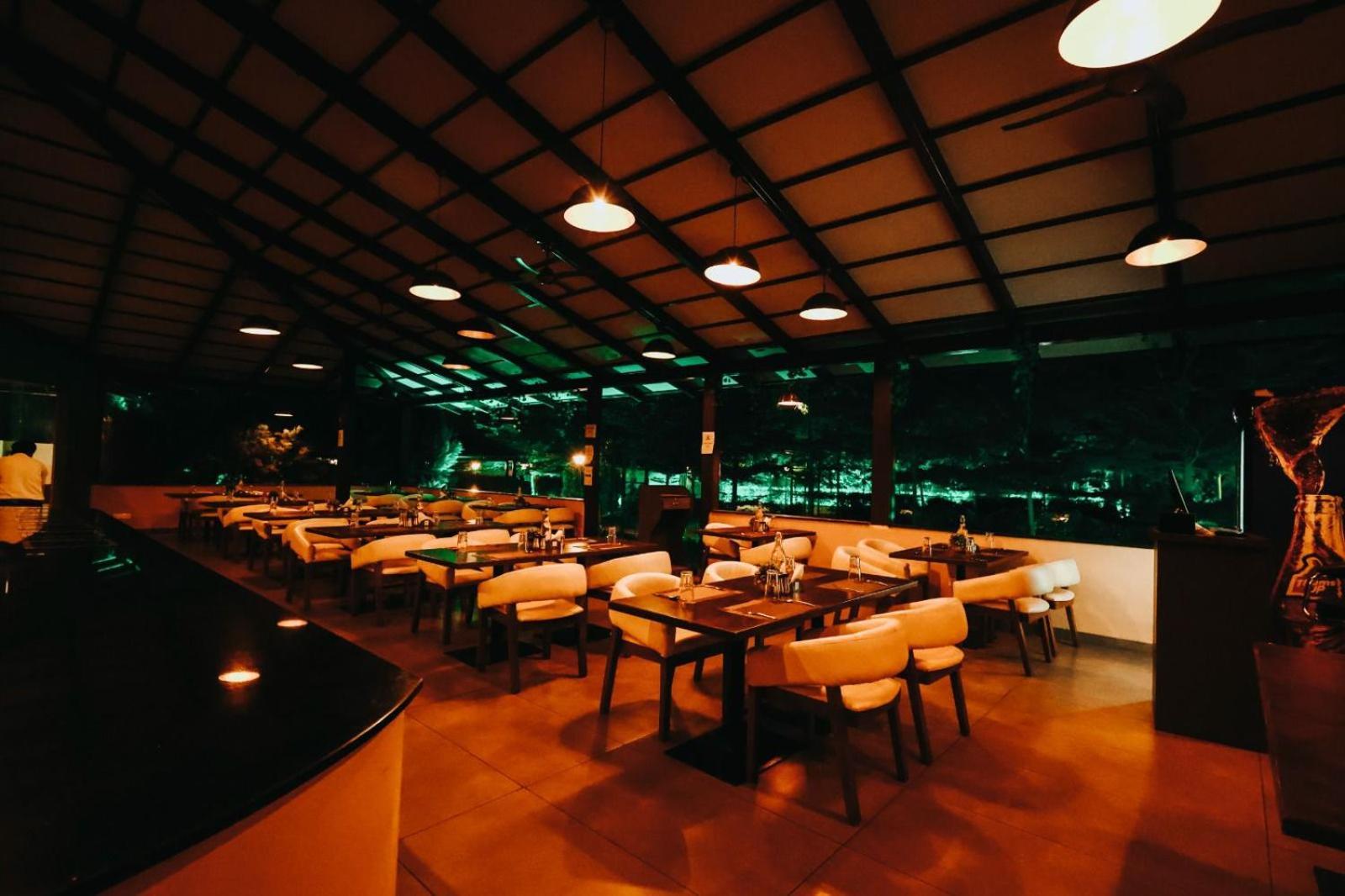 Veerdency Luxury Resort Devanahalli Dış mekan fotoğraf