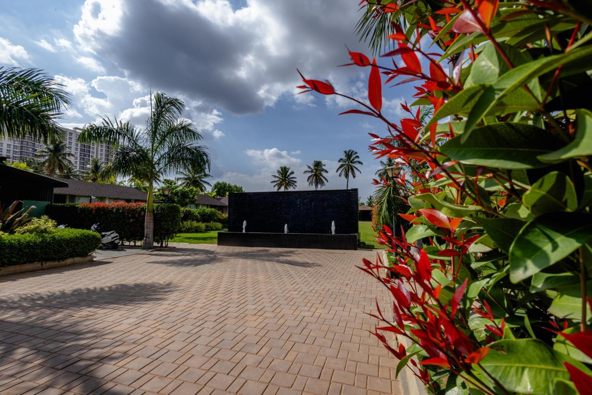 Veerdency Luxury Resort Devanahalli Dış mekan fotoğraf
